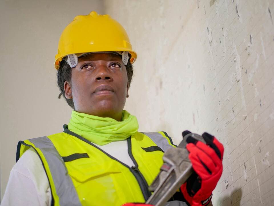 Tiler at work